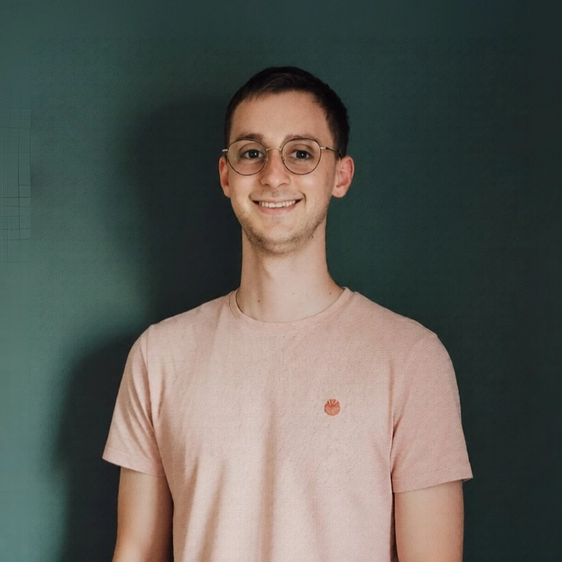 Arthur Manneville, développeur web freelance, votre interlocuteur direct